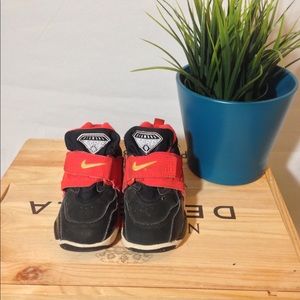 Children's Nike Diamond Turf Sneakers